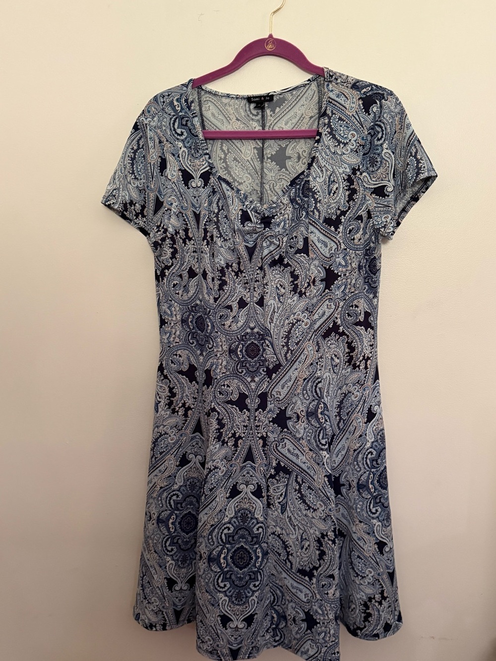 Sami & Jo Blue Paisley V-Neck Short Sleeve Dress